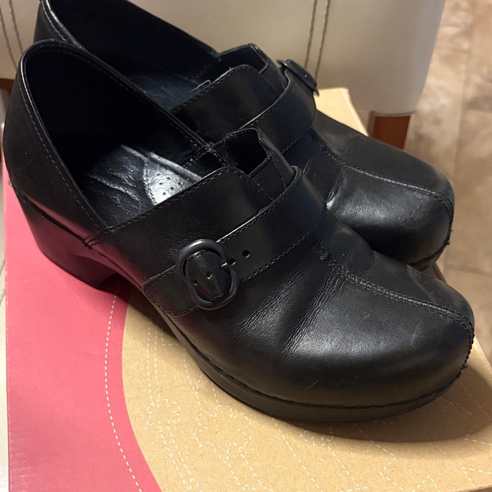 Dansko Tamara black leather buckle clogs 39